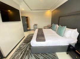 Luxurious Mangethe Suite - 2206，位于布拉瓦约的公寓