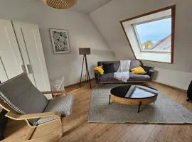 Ideal für Monteure Apartment mit 3 Schlafzimmer für bis zu 6 Personen mit Küche, Waschmaschine, Bad, WiFi, Flat TV usw