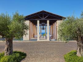 The Romanos, a Luxury Collection Resort, Costa Navarino，位于Romanós的酒店