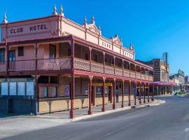 Club Hotel