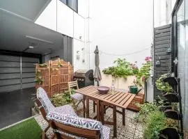 Kashida - Persian-Style Townhouse with Office