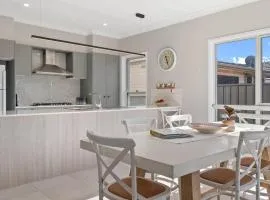 Seachange Umina- Modern, close to shops, beach