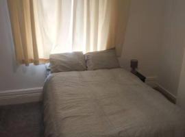 Double-bed (E1) close to Burnley city centre，位于伯恩利的旅馆