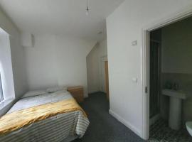 Ensuite Double-bed L3 Burnley City Centre，位于伯恩利的旅馆