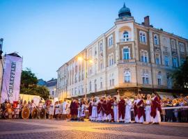 Vinci Apartman Szombathely，位于松博特海伊的酒店