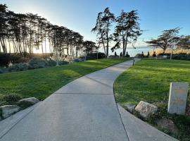 Luxury Garden View - Seascape Beach - Heated Pools，位于阿普托斯的酒店