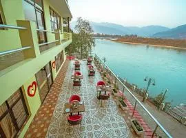 The Neeraj Naturecure On Ganga