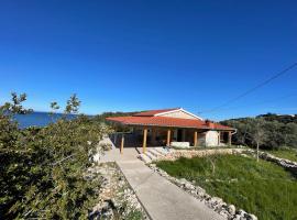 Vis, Secluded house in Molo Svitnja bay，位于维斯的酒店