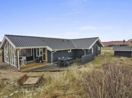 Holiday Home Emelia - 50m from the sea in NW Jutland by Interhome，位于措斯泰兹的度假屋