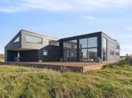 Holiday Home Fridhild - 1-5km from the sea by Interhome，位于约灵的酒店