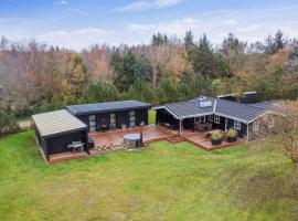 Holiday Home Gudni - 200m to the inlet by Interhome，位于Fur的酒店
