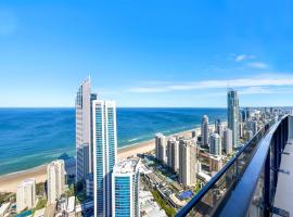 Sealuxe - Central Surfers Paradise - Deluxe Ocean View Residence，位于黄金海岸Cavill Avenue Station附近的酒店