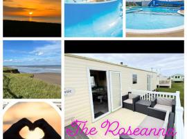 Roseanna Retreat barmston beach parkdean holiday park，位于Barmston的酒店