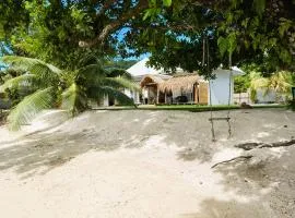 Bungalow Tiarii, avec accès direct à une plage privée