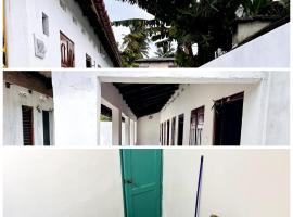 Nithusha holiday house நிதுஷா சுற்றுலா விடுதி，位于贾夫纳SLAF Palaly - JAF附近的酒店