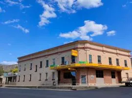 Kandos Hotel