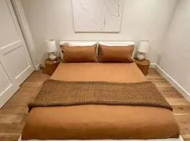 Luxury 1BR Malibu Bungalow on PCH + steps from Beach!