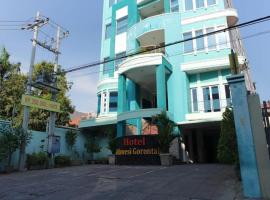 Hotel Sulawesi Gorontalo，位于泗水Genteng的酒店