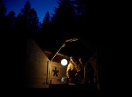 Camping Marmolada Malga Ciapela - Glamping Experience，位于马尔加&middot;希亚佩拉的豪华帐篷