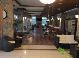 Chocolate and Berries Hotel，位于Tangos的酒店