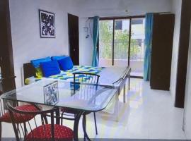 2 BHK flat with Kitchen and Free Wi Fi Kharadi,Pune，位于浦那的酒店