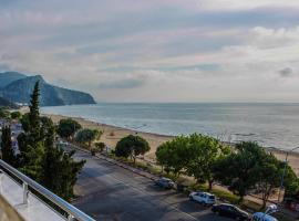 Alihan Hotel，位于Güzelcehisar的酒店