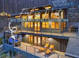 Mountain Bliss: 4BR ,Hot Tub, Views, Games!