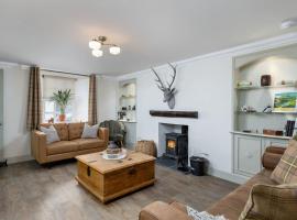 The Tranquil Auchterarder 3-bed Cottage，位于奥赫特拉德的酒店