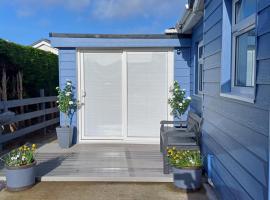 The Beach House，位于瓦利的住宿