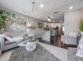 Chic pad in center of Seminole Heights-322