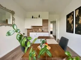 Schöne 1-Zimmer Wohnung mit Boxspringbett & Küche