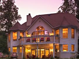 Cherry Valley Manor，位于斯特劳兹堡的酒店