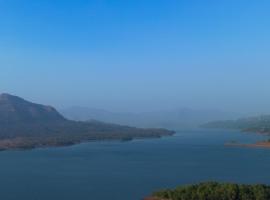 Ekam Lake House，位于浦那的酒店