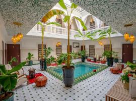 Riad Nuits D'orient Boutique Hotel & SPA，位于马拉喀什梅迪纳的酒店