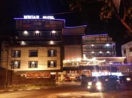 MEGARA HOTEL PEKANBARU，位于北干巴鲁北干巴鲁机场 - PKU附近的酒店
