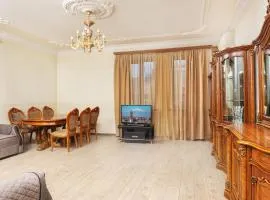 Large 2 Bedrooms Apartment in Mayrig Building, Great Balcony