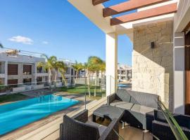 Apartment Los Balcones - Torrevieja，位于托雷维耶哈的酒店
