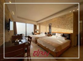 Raj Hotel，位于阿列伊的酒店