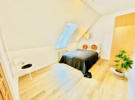 aday - Stylish Central Apartment in Hjorring，位于约灵的酒店