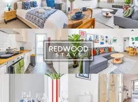 BRAND NEW! 1 Bed 1 Bath Apartment for Corporates & Families, FREE Parking & WiFi Netflix By REDWOOD STAYS
