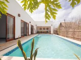 Bukoba Villas - Iris - Private Pool, AC & Wi-Fi