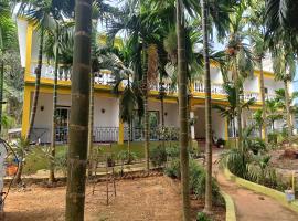 Lavish Exotic Hotel & Apartments Arambol，位于阿姆波尔的酒店