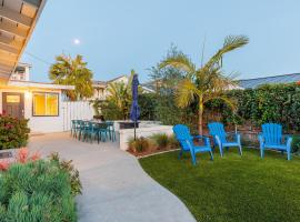 Pet Friendly Beach Bungalow, Close to Beach，位于卡尔斯巴德的酒店
