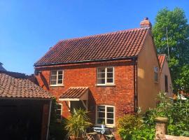 Southwell Holiday Cottage - Lavender Cottage，位于绍斯韦尔的酒店