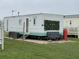 Ingoldmells -Caravan- Sleeps 6 - Seaside - Parking