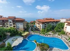 Apartament Paradise Place in the Garden of Eden by the Beach