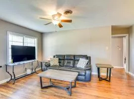 Spacious Orange Rental ~ 3 Mi to Museums & Garden!