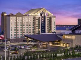 Horseshoe Lake Charles，位于查尔斯湖的酒店