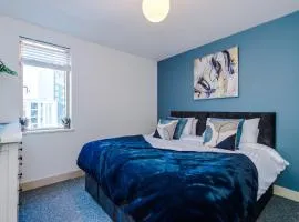 Luxurious & Stylish 2-Bed Apartment in Central Manchester