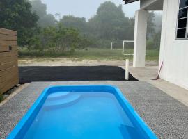 Cantik-La Homestay Kolam 3 Bilik Kuala Terengganu，位于Bukit Payong的度假短租房